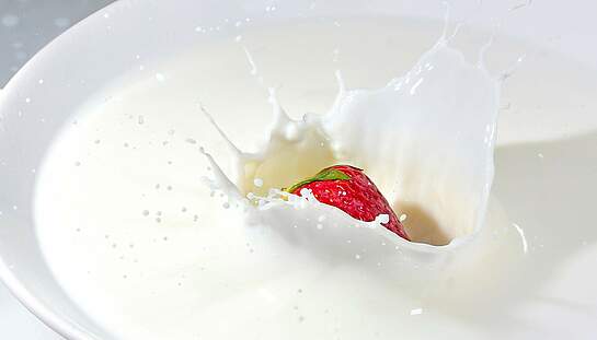 milk-4082580_1920_pixabay_adonyig.jpg