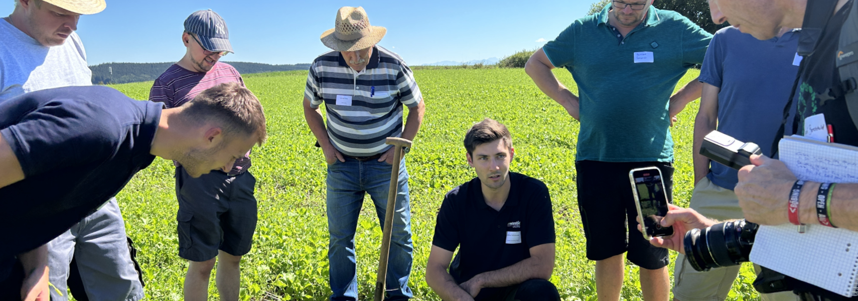 150 Landwirtschaftsbetriebe setzen bundesweit Maßnahmen zum Humusaufbau im Rahmen des HumusKlimaNetz um 150 Landwirtschaftsbetriebe setzen bundesweit Maßnahmen zum Humusaufbau im Rahmen des HumusKlimaNetz um